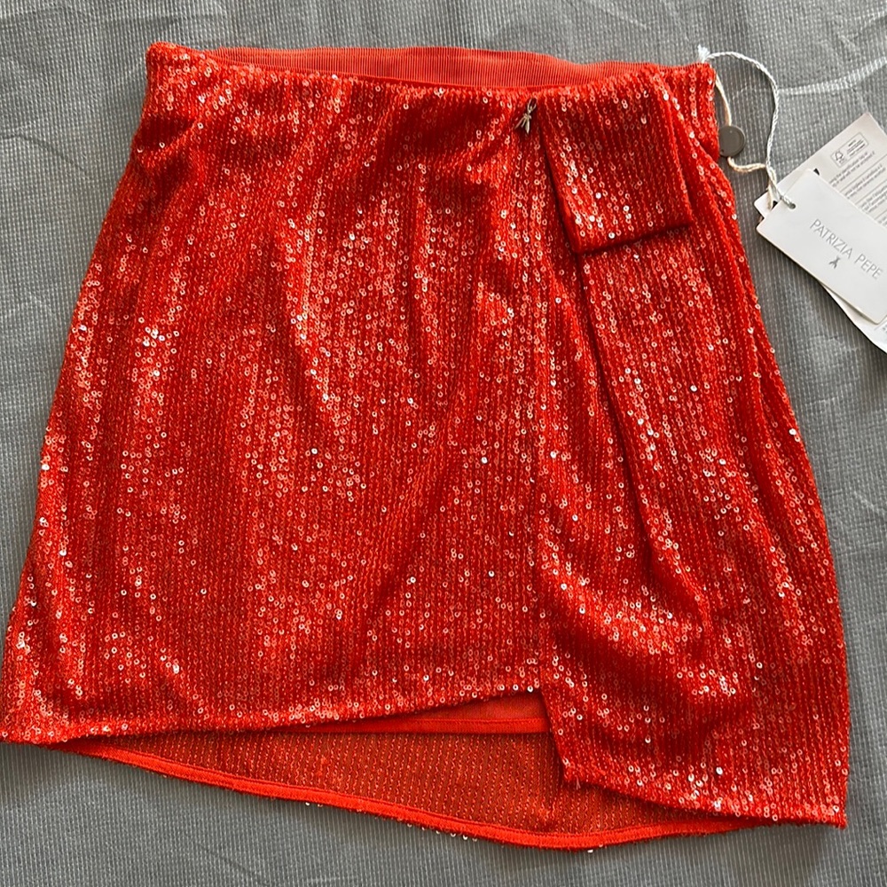 Shiny new skirt